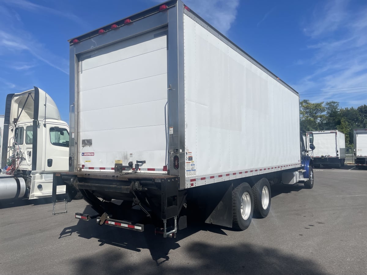 2018 Freightliner/Mercedes M2 106 221194