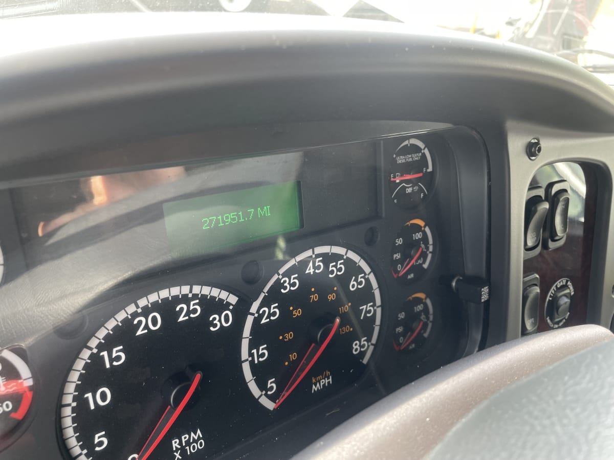 2018 Freightliner/Mercedes M2 106 221196