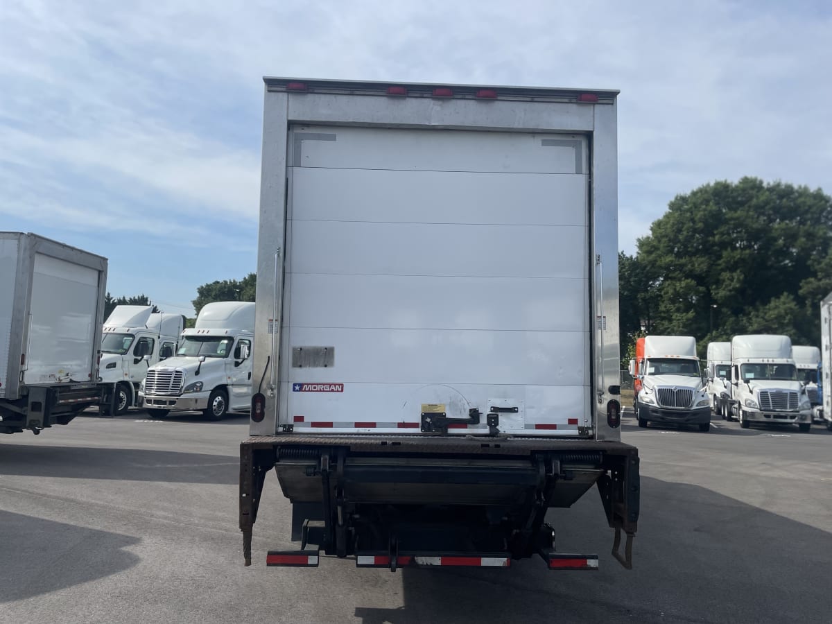 2018 Freightliner/Mercedes M2 106 221196