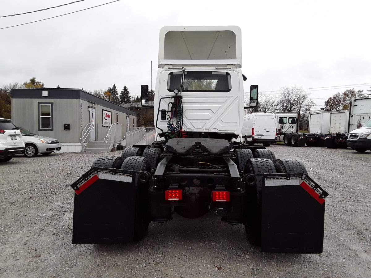 2018 Navistar International LT625 DAYCAB T/A 221257