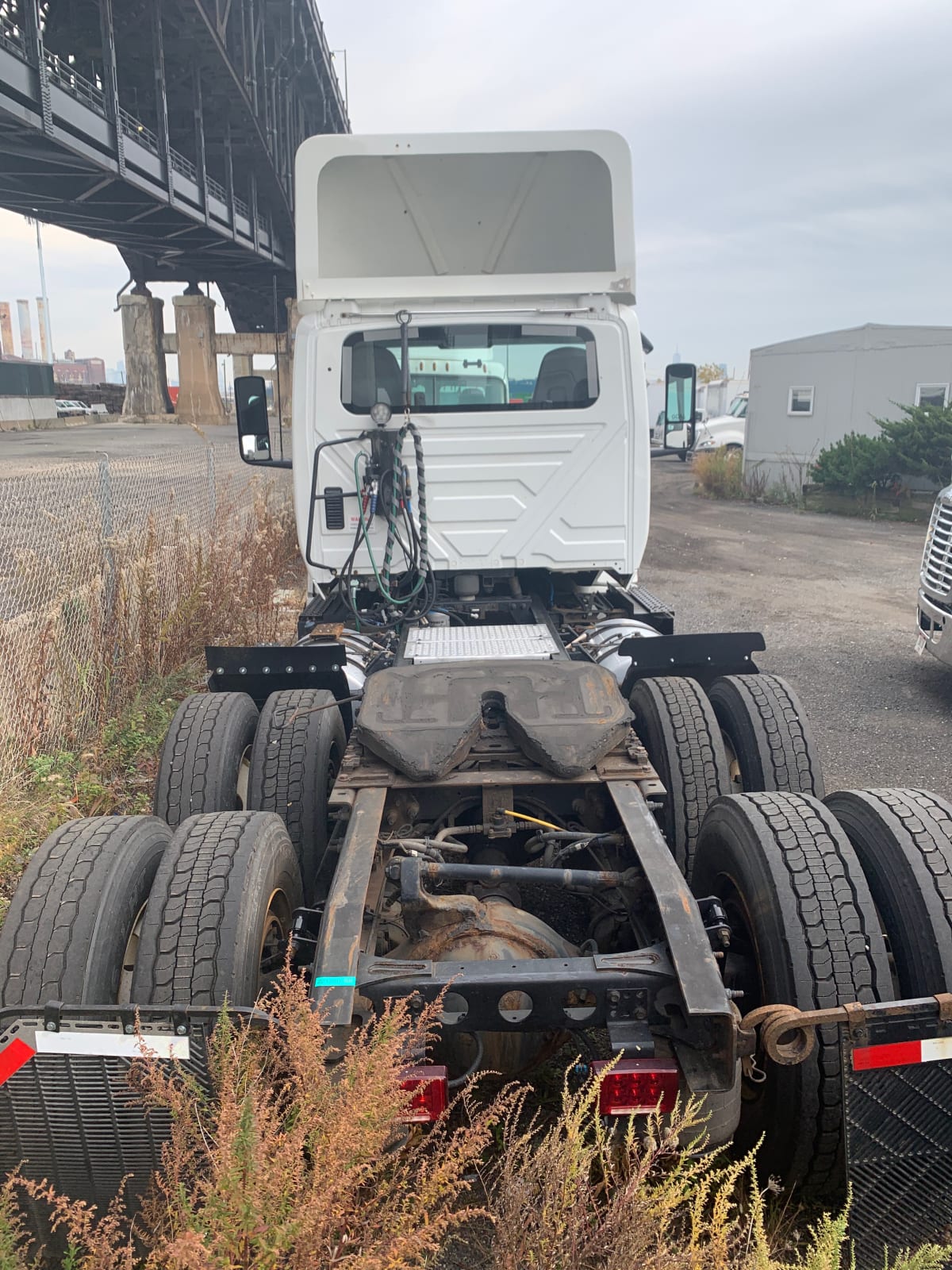 2018 Navistar International LT625 DAYCAB T/A 221258