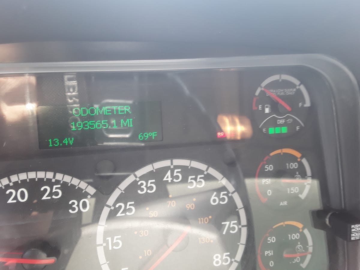 2018 Freightliner M2 106 221282