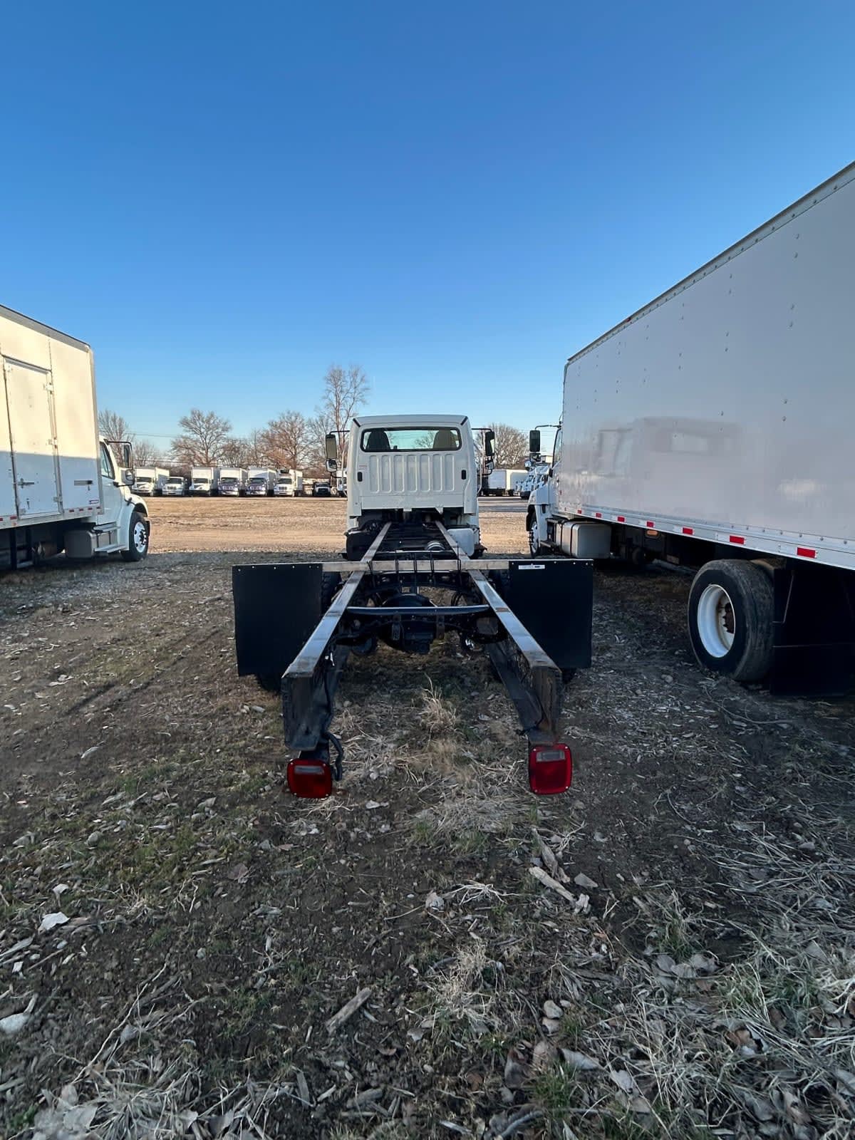 2018 Freightliner/Mercedes M2 106 221299