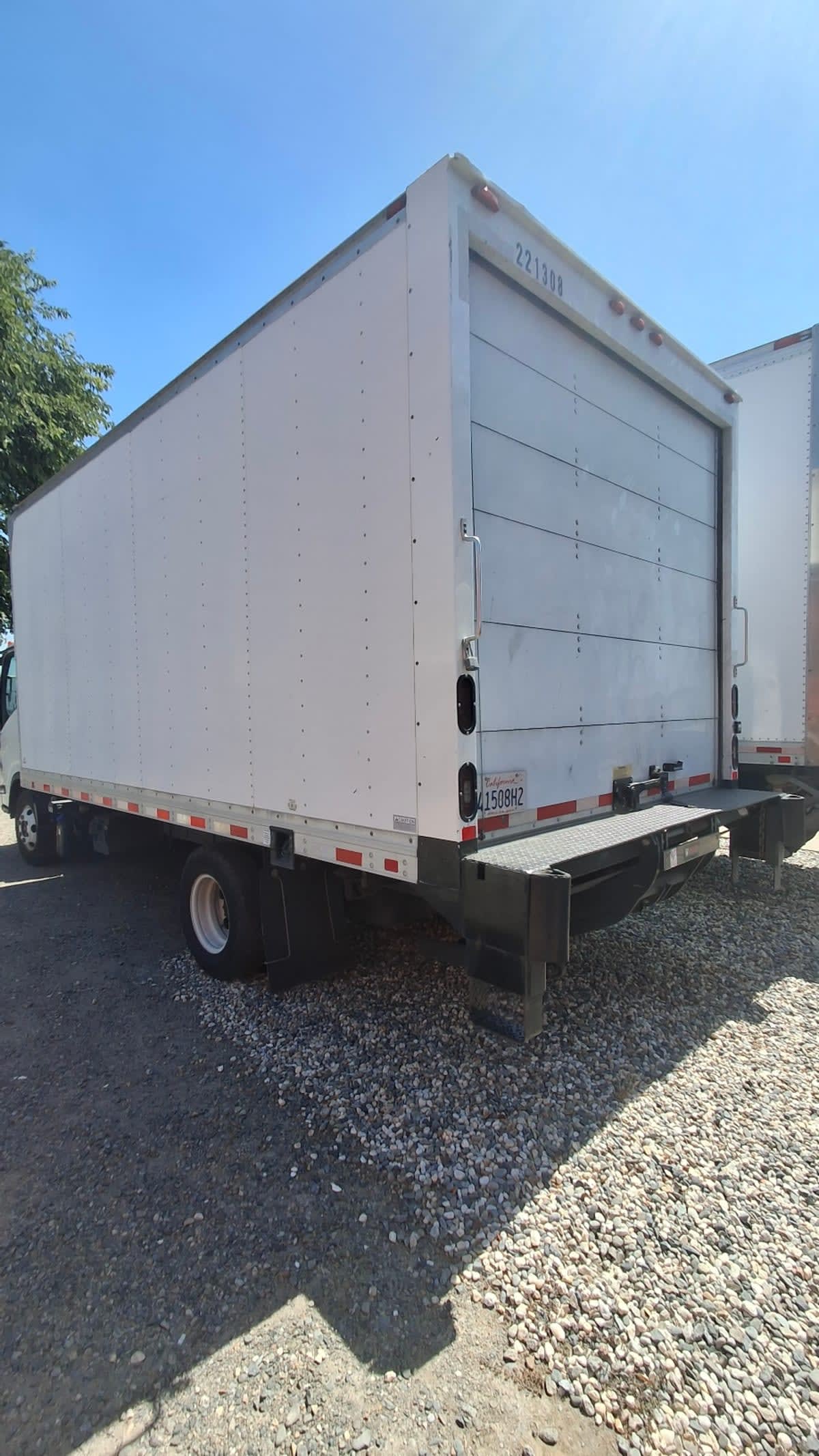 2018 Isuzu NPR HD 221308