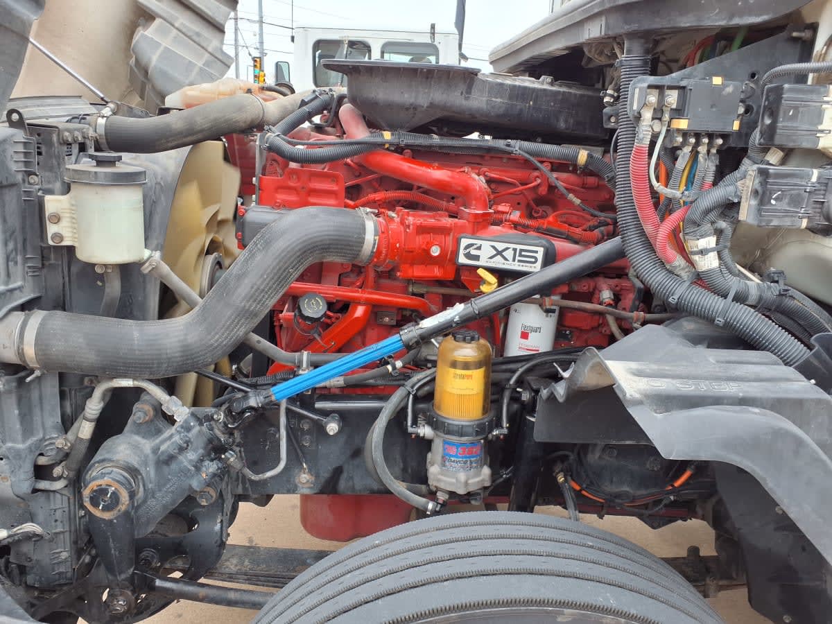 2018 Navistar International LT625 DAYCAB T/A 221313