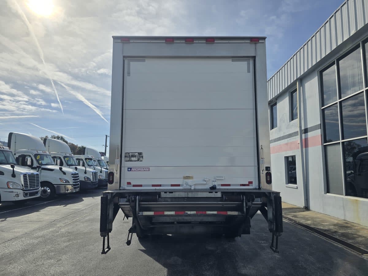 2018 Freightliner/Mercedes M2 106 221342