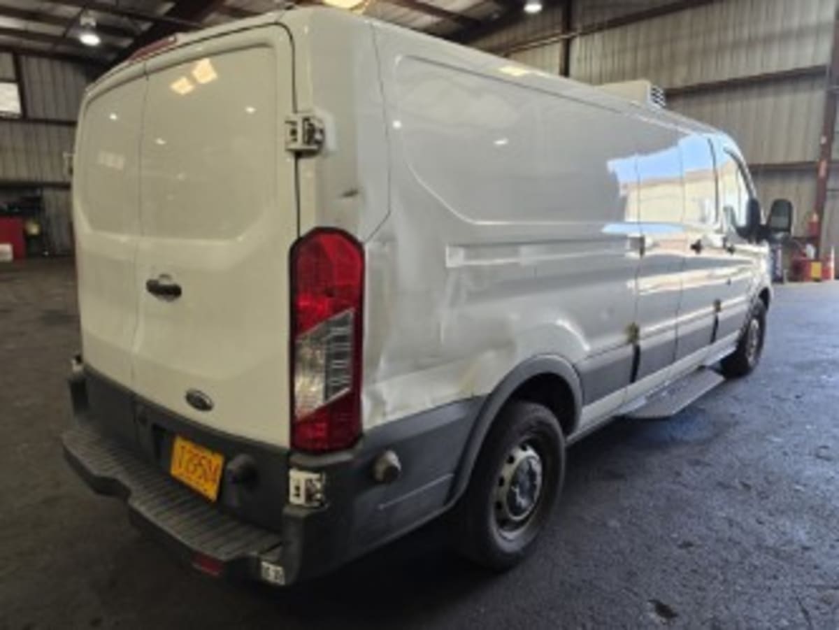 2018 Ford Motor Company TRANSIT 250 221350