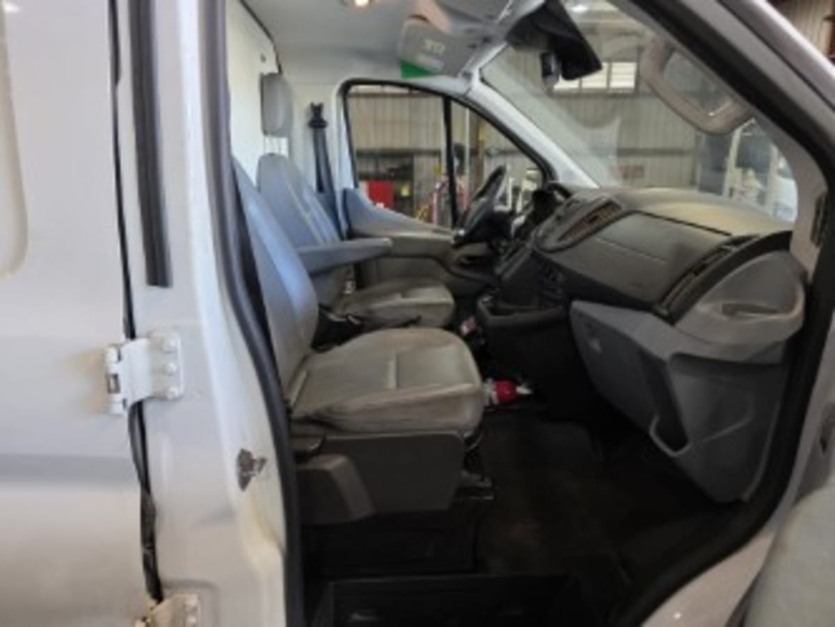 2018 Ford Motor Company TRANSIT 250 221350