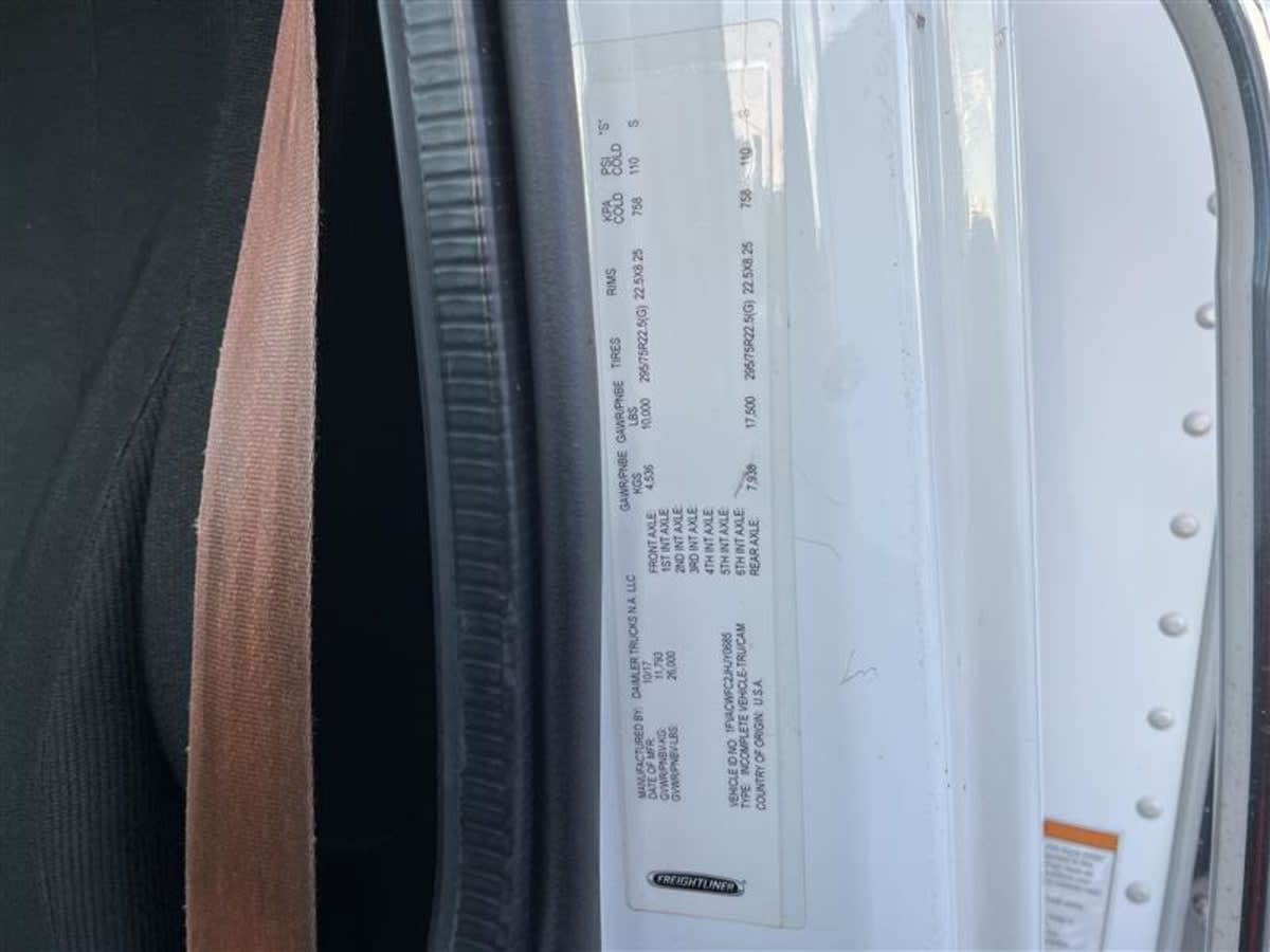 2018 Freightliner/Mercedes M2 106 221483