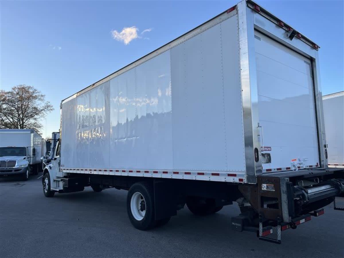 2018 Freightliner/Mercedes M2 106 221483