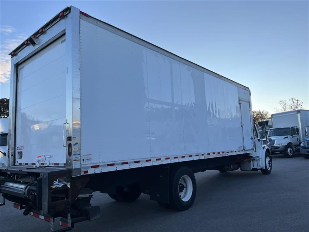2018 Freightliner/Mercedes M2 106 221483