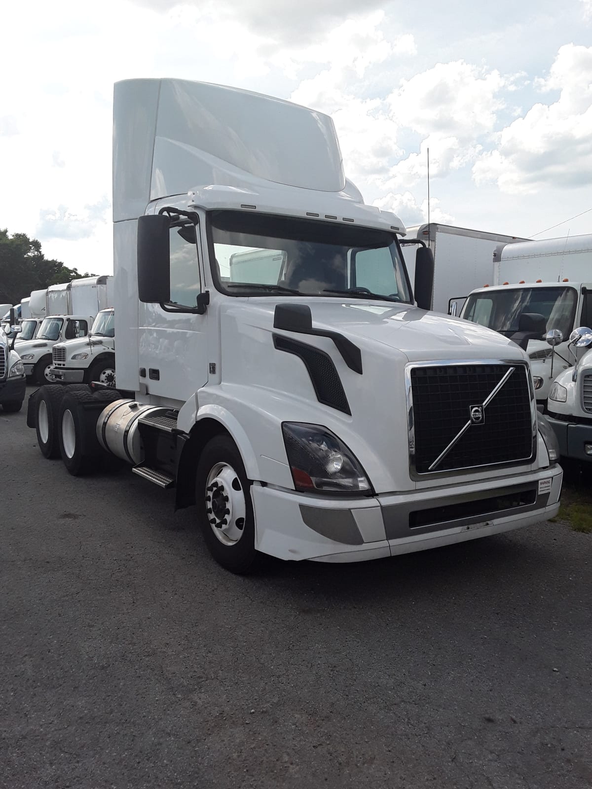 2018 Volvo VNL64TRACTOR 221506