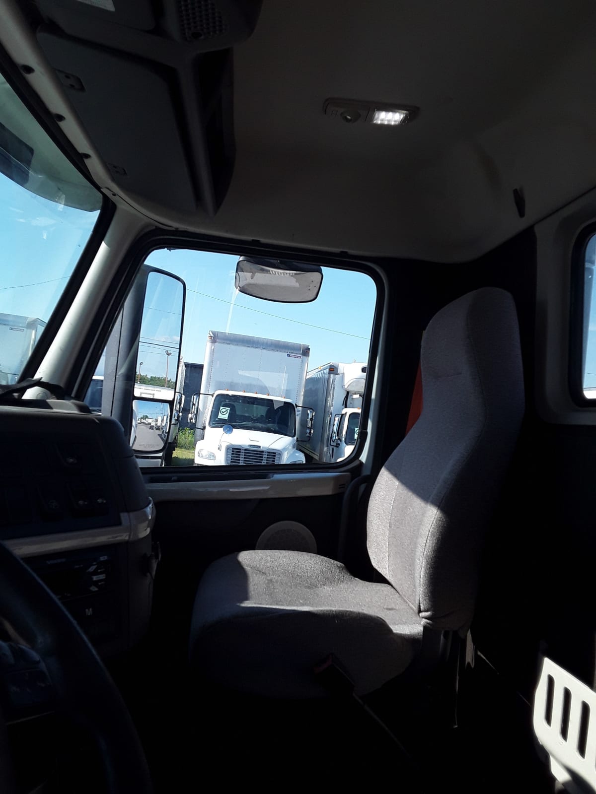 2018 Volvo VNL64TRACTOR 221509