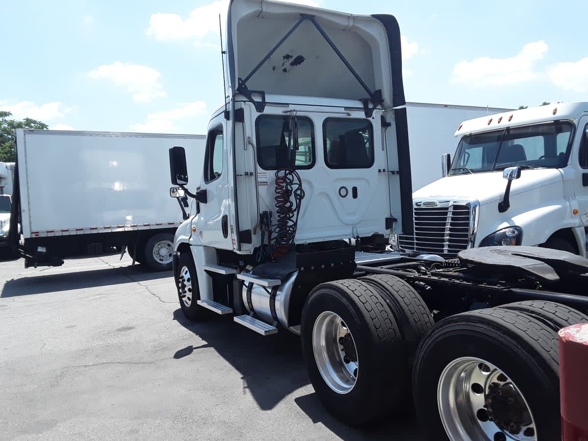 2018 Freightliner/Mercedes CASCADIA 125 221517