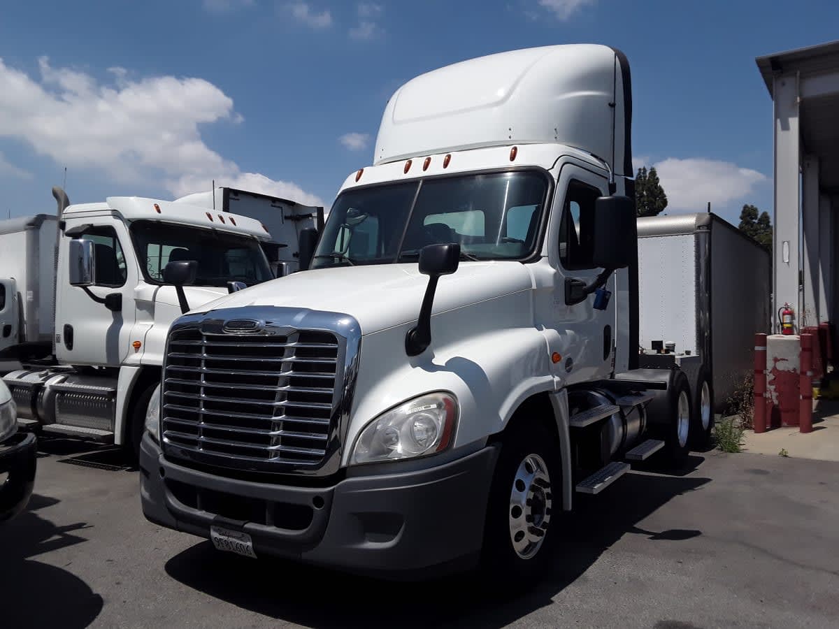 2018 Freightliner CASCADIA 125 221517