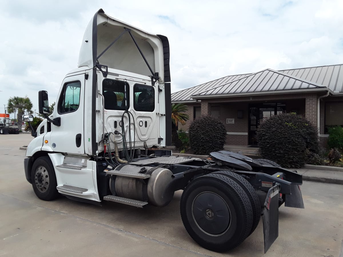 2018 Freightliner/Mercedes CASCADIA 113 221539