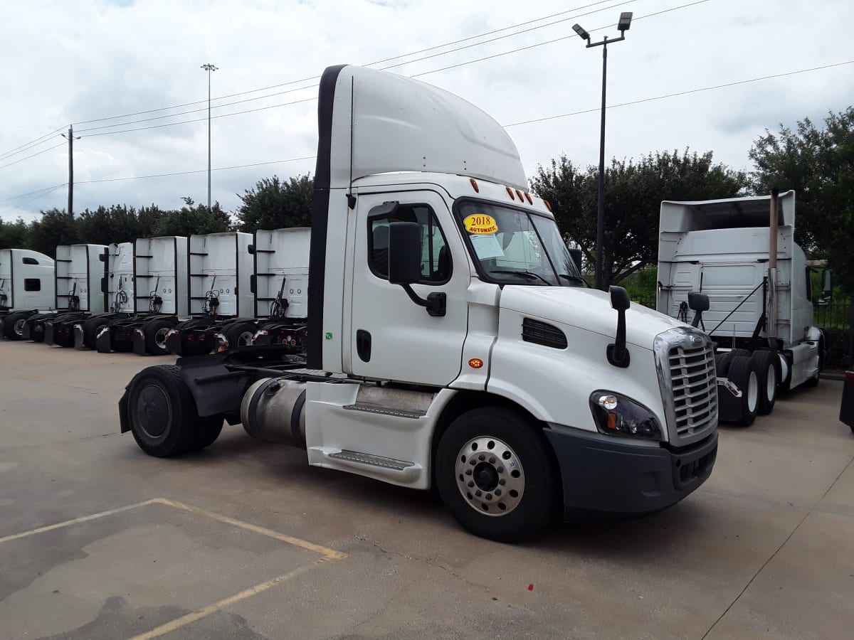 2018 Freightliner/Mercedes CASCADIA 113 221539