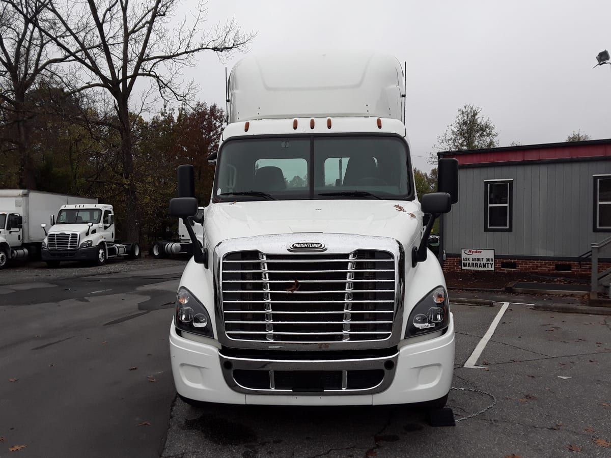 2018 Freightliner/Mercedes CASCADIA 113 221541
