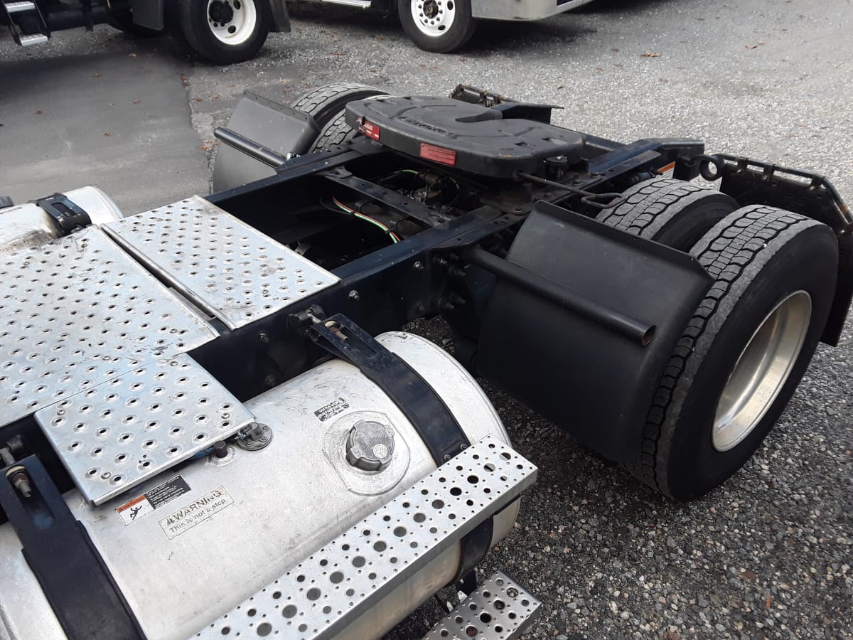 2018 Freightliner/Mercedes CASCADIA 113 221544