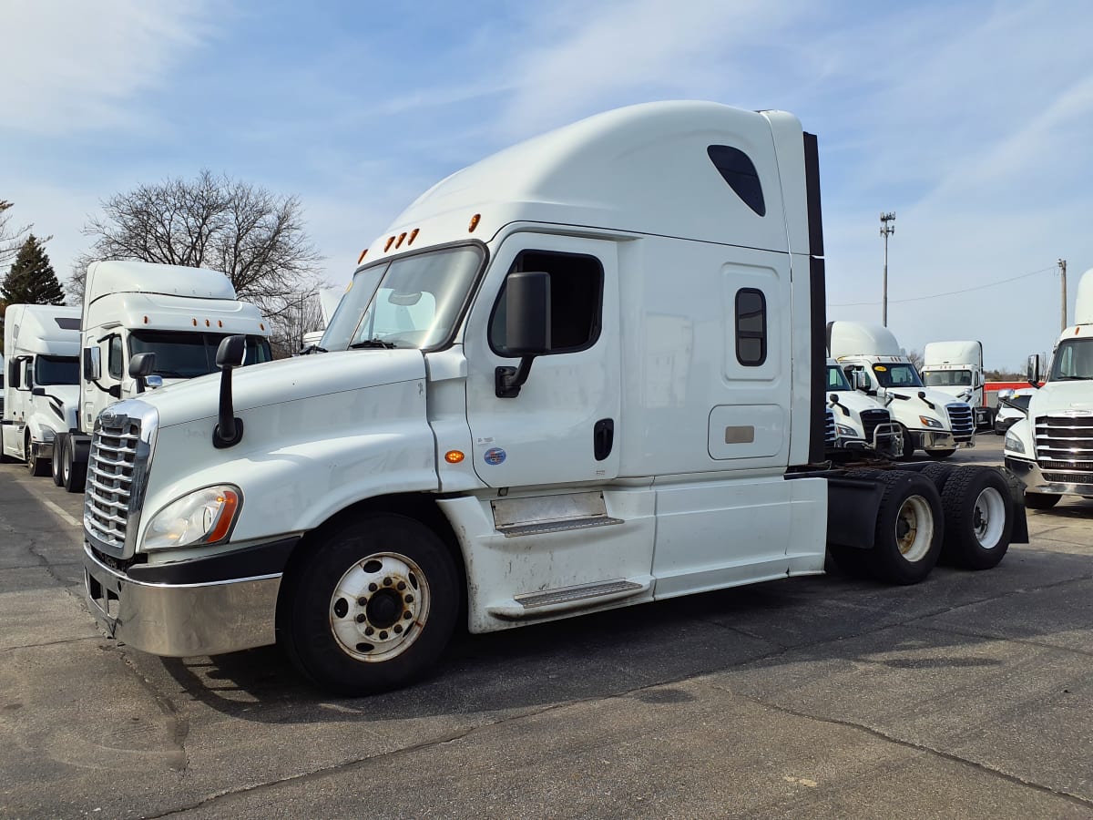 2018 Freightliner/Mercedes CASCADIA 125 221557