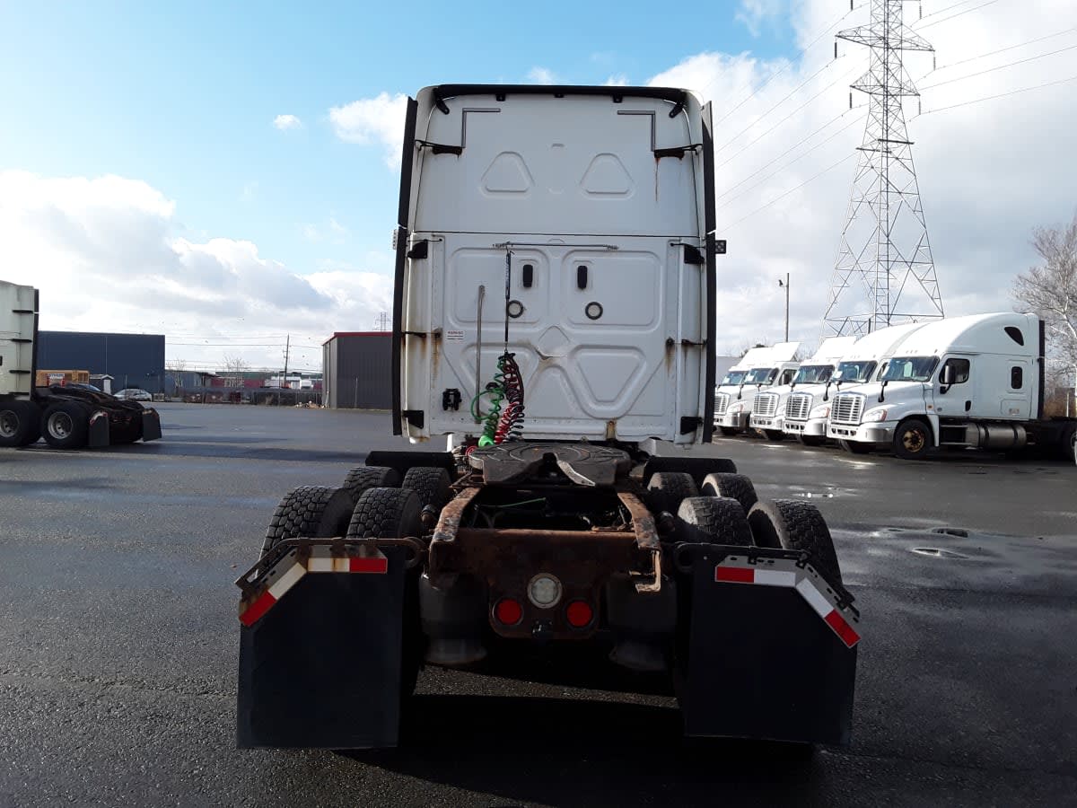 2018 Freightliner/Mercedes CASCADIA 125 221562