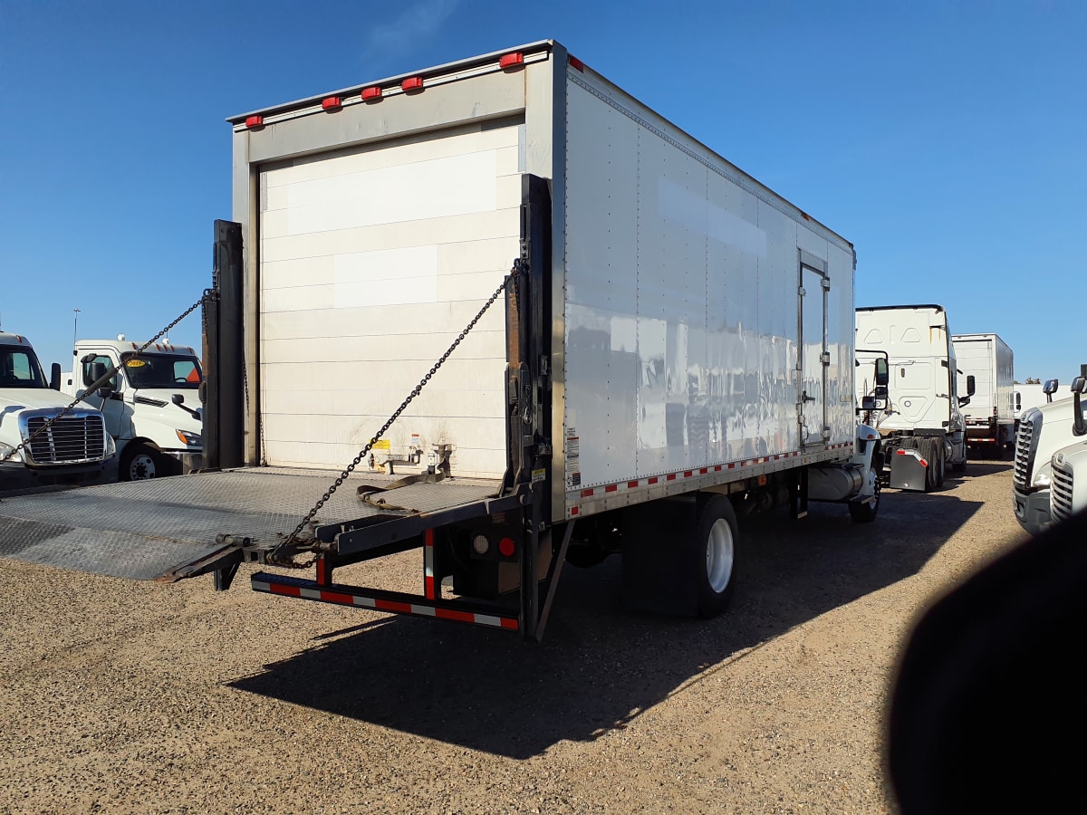 2018 Navistar International 4300 221574