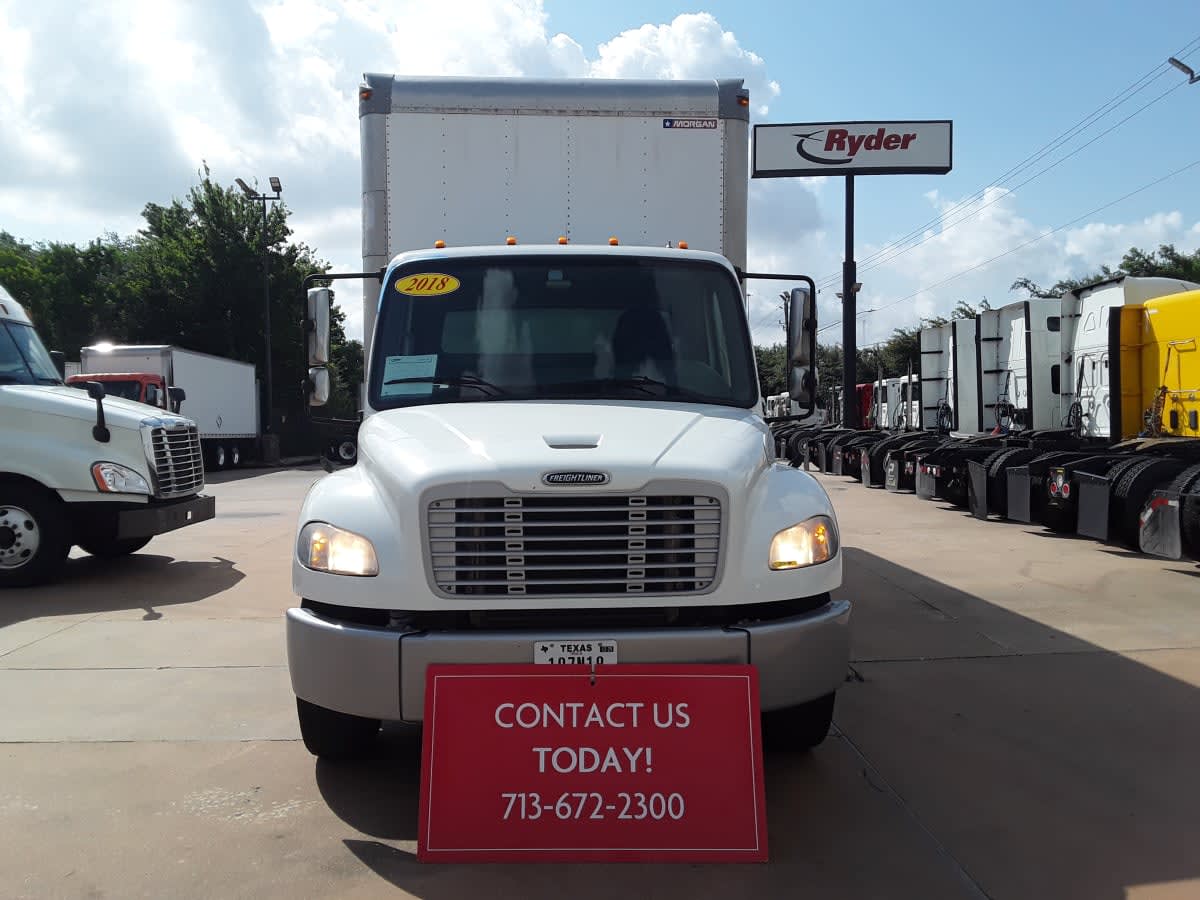 2018 Freightliner M2 106 221581