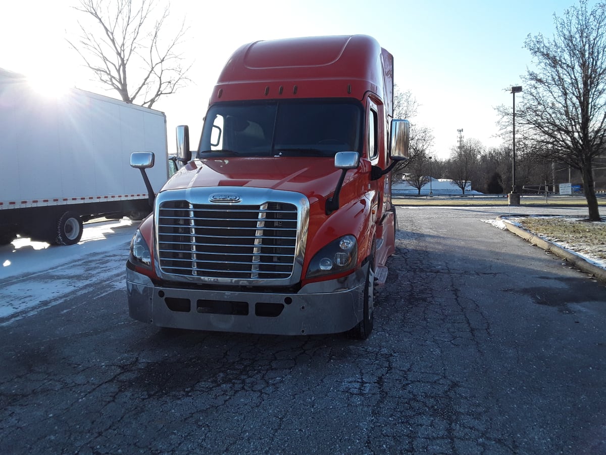 2018 Freightliner/Mercedes CASCADIA 125 221659