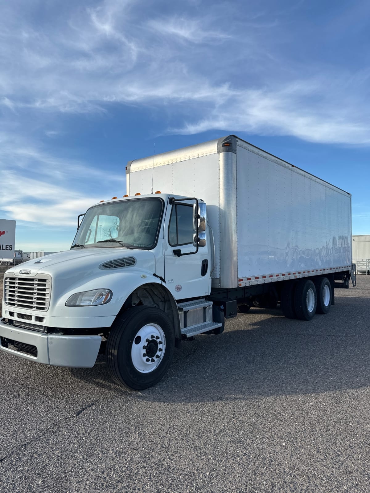 2018 Freightliner/Mercedes M2 106 221660