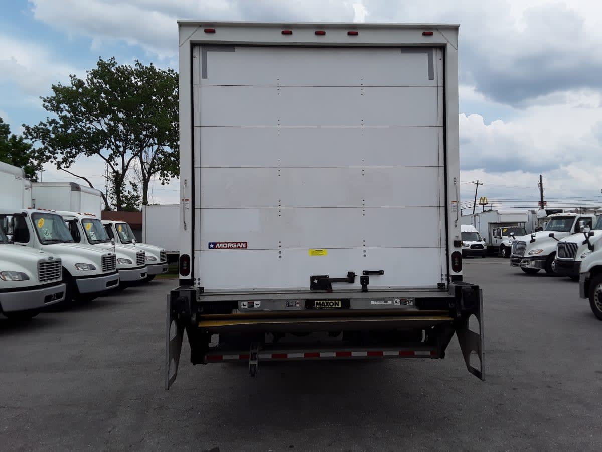 2018 Freightliner/Mercedes M2 106 221682