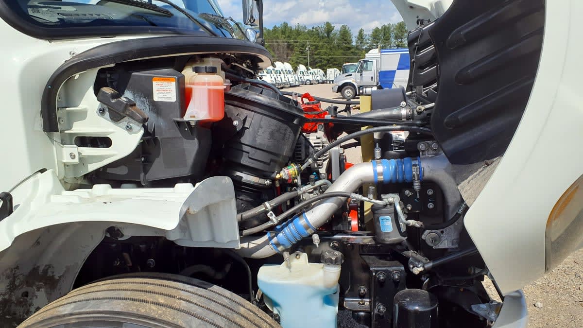 2018 Freightliner/Mercedes M2 106 221683