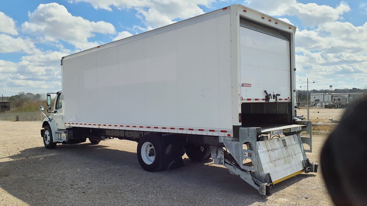2018 Freightliner/Mercedes M2 106 221683