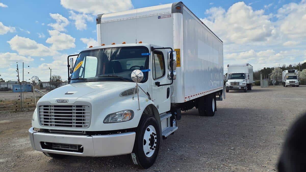 2018 Freightliner/Mercedes M2 106 221683