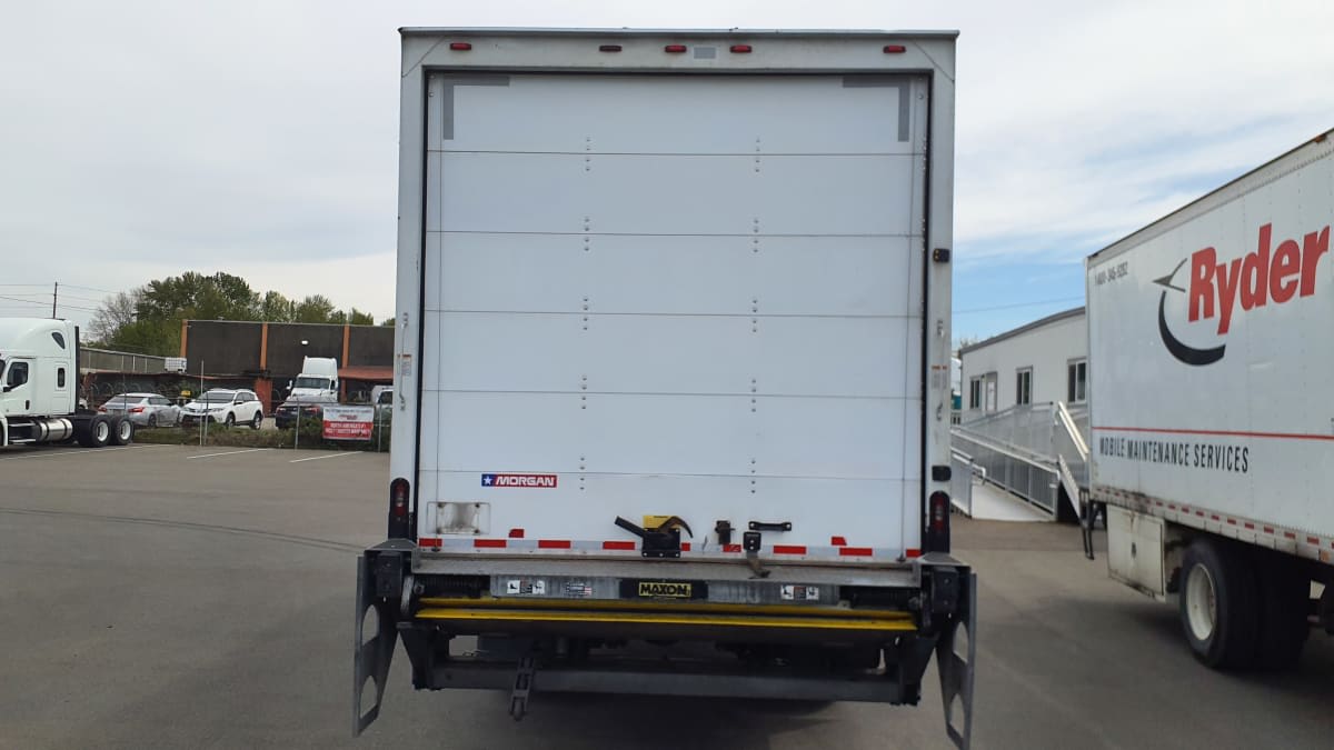 2018 Freightliner/Mercedes M2 106 221684 2018 Freightliner/Mercedes M2 106 221684