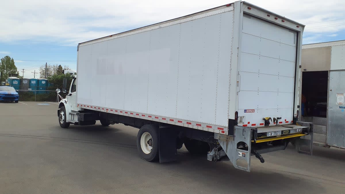 2018 Freightliner/Mercedes M2 106 221684 2018 Freightliner/Mercedes M2 106 221684
