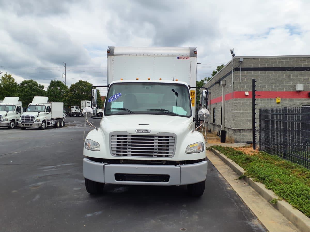 2018 Freightliner M2 106 221688