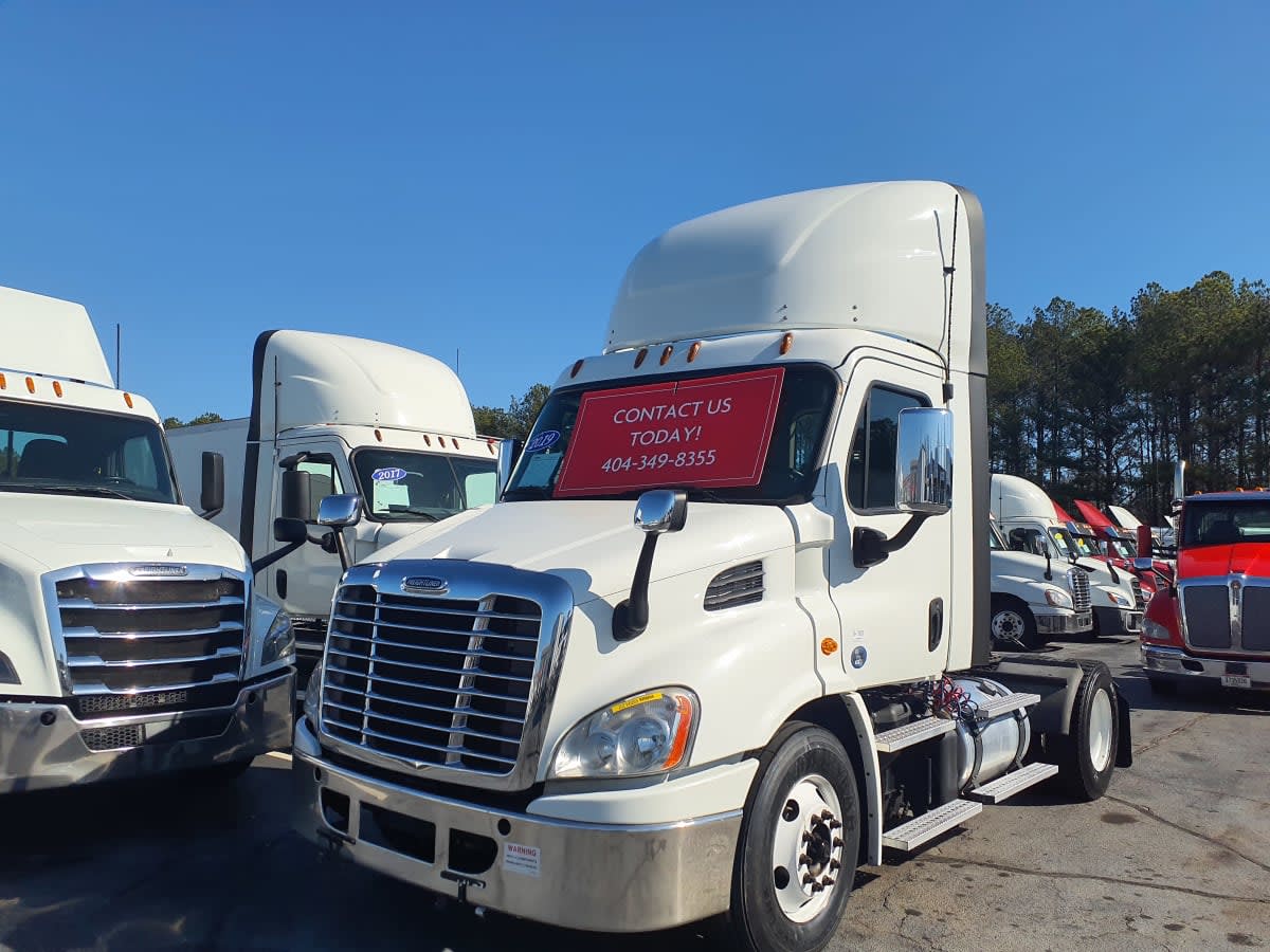 2019 Freightliner/Mercedes CASCADIA 113 221689
