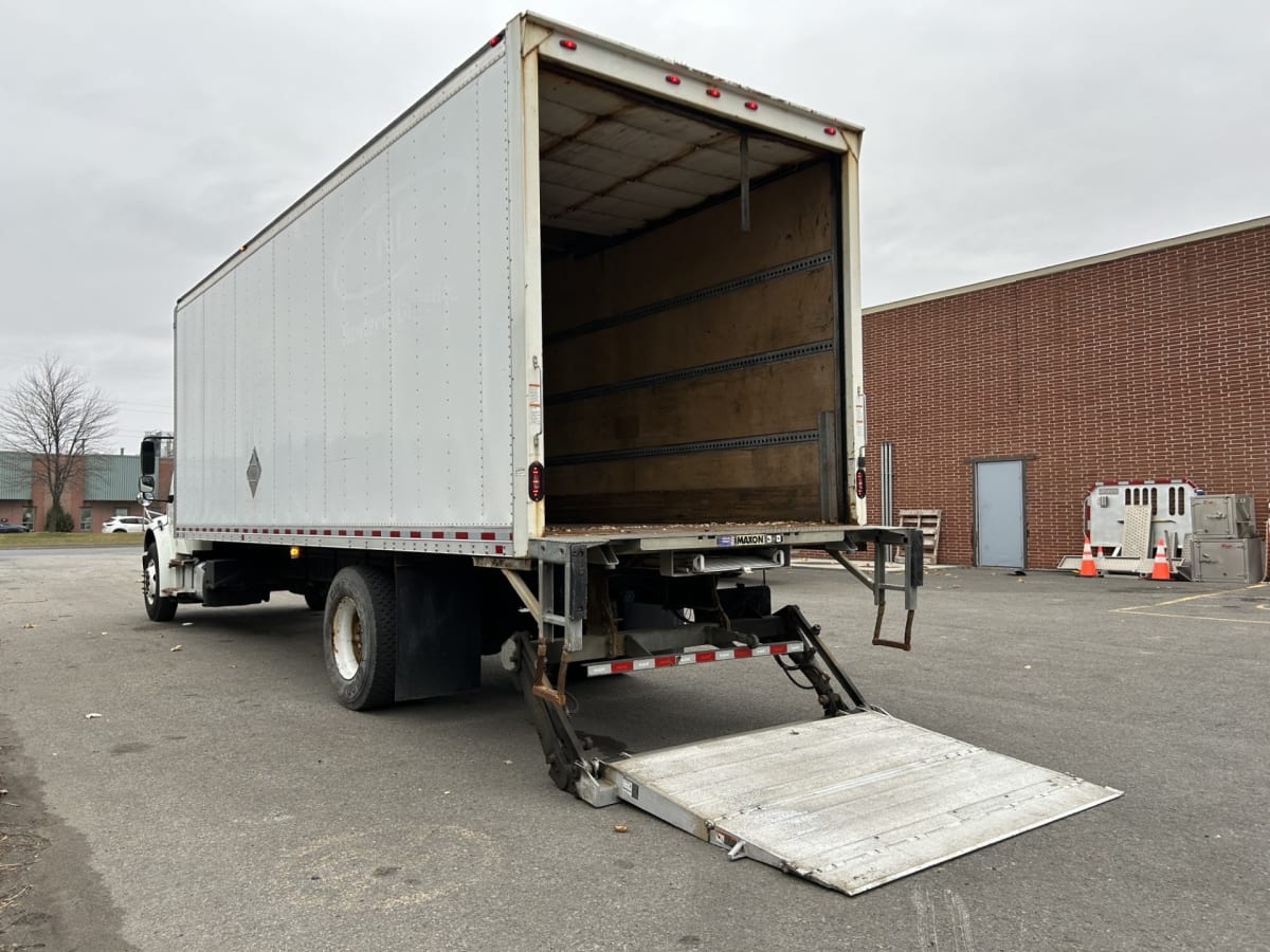 2018 Freightliner/Mercedes FL106 221764