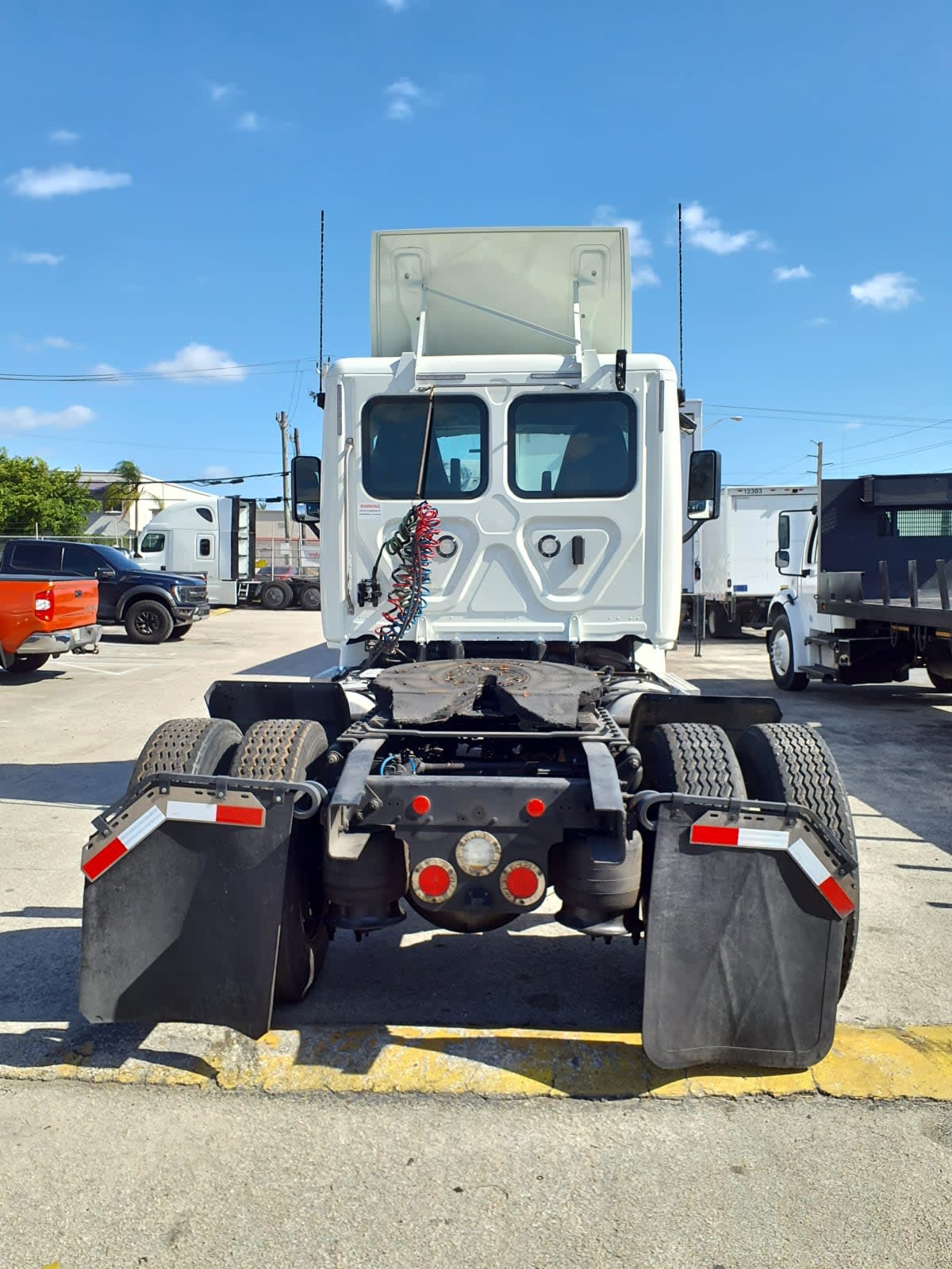 2018 Freightliner - image 5