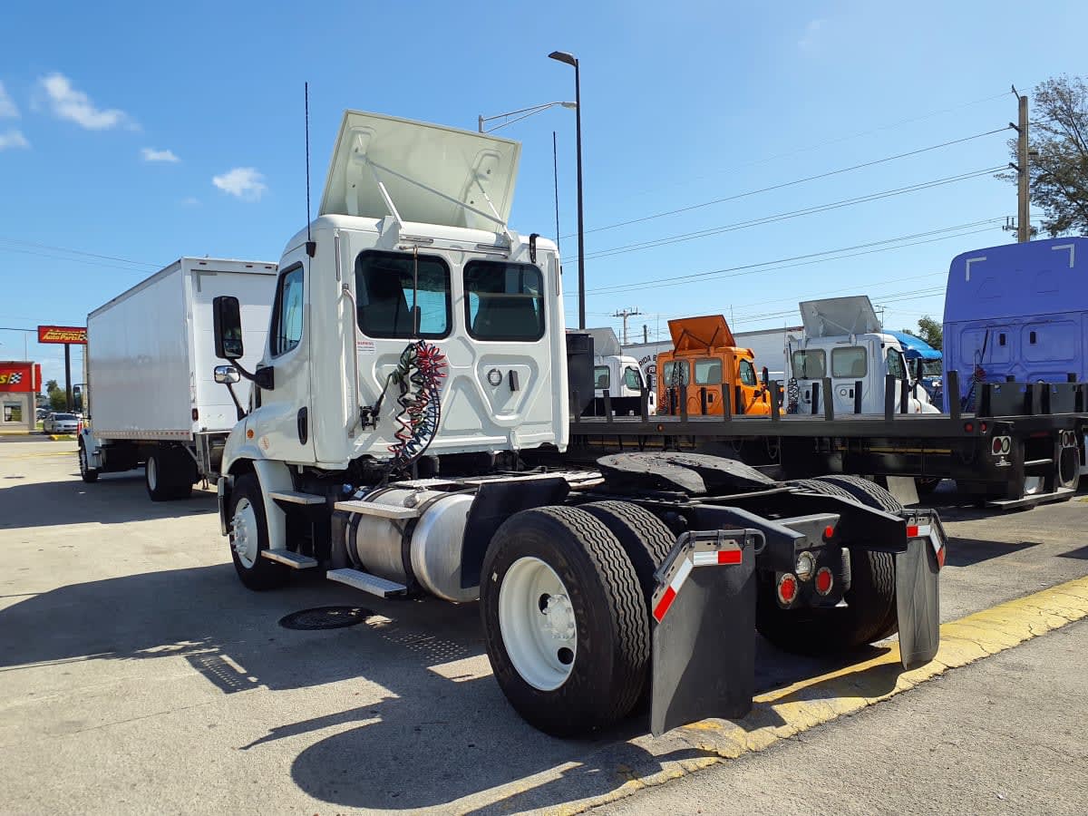2018 Freightliner - image 6