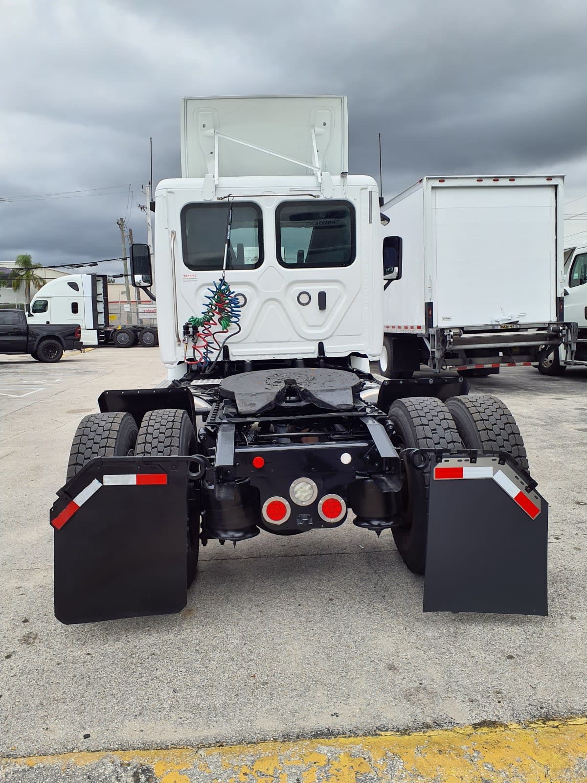 2018 Freightliner Cascadia in Miami, FL — photo 5