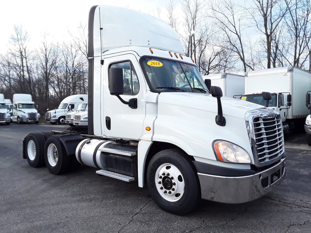 2018 Freightliner/Mercedes CASCADIA 125 221824