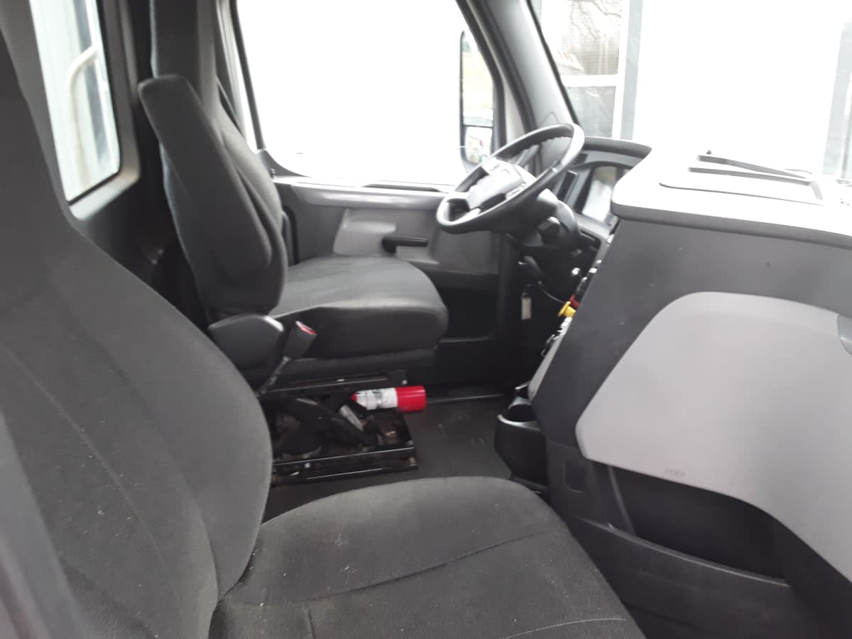 2018 Freightliner - image 11