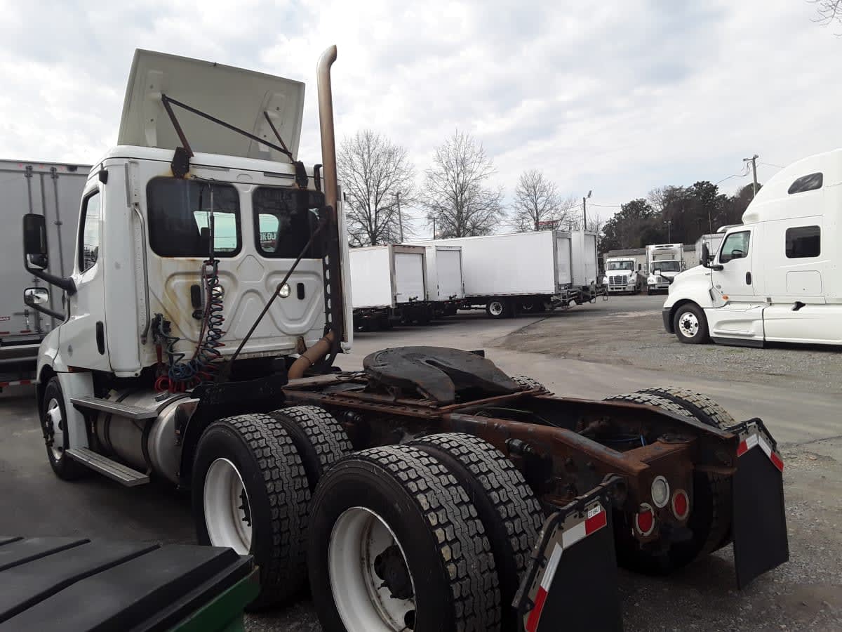 2018 Freightliner - image 6