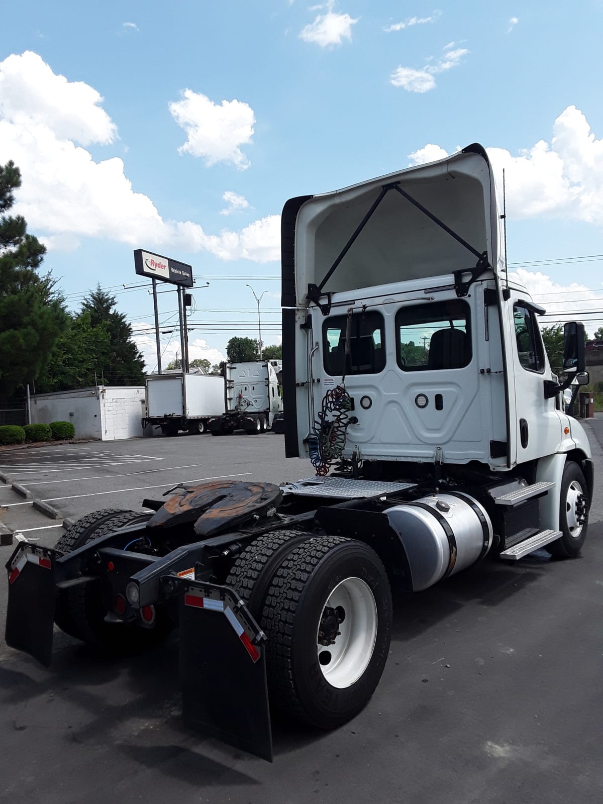 2018 Freightliner/Mercedes CASCADIA 113 221866