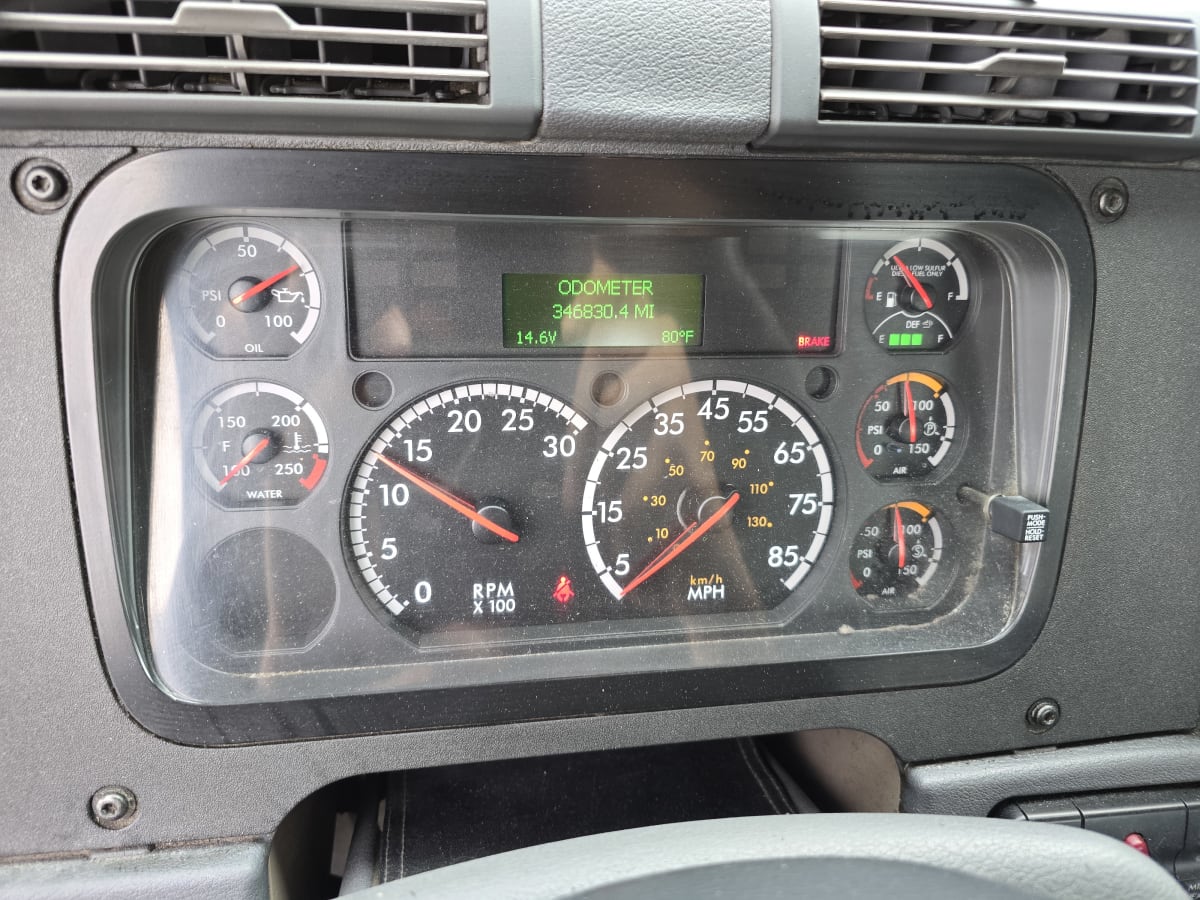 2018 Freightliner/Mercedes CASCADIA 125 221884