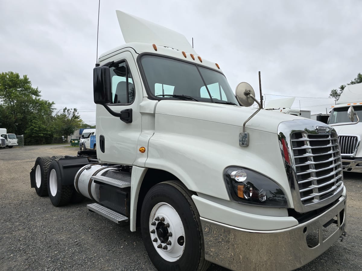 2018 Freightliner/Mercedes CASCADIA 125 221884