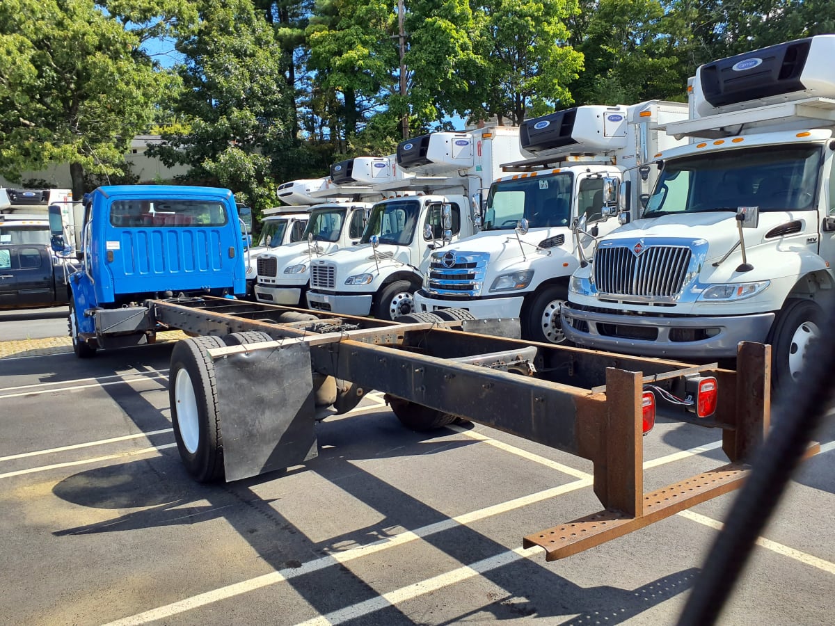 2018 Freightliner/Mercedes M2 106 222053