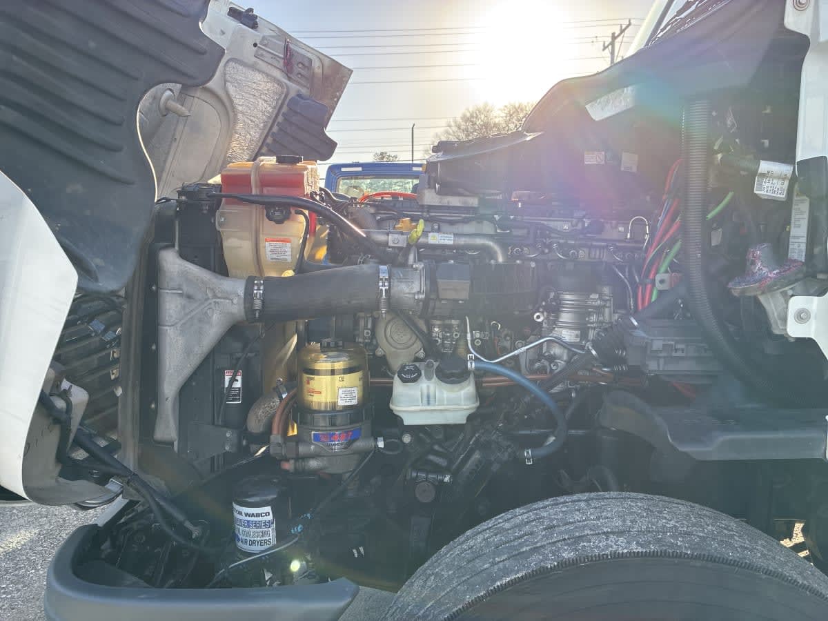 2018 Freightliner/Mercedes CASCADIA 125 222057