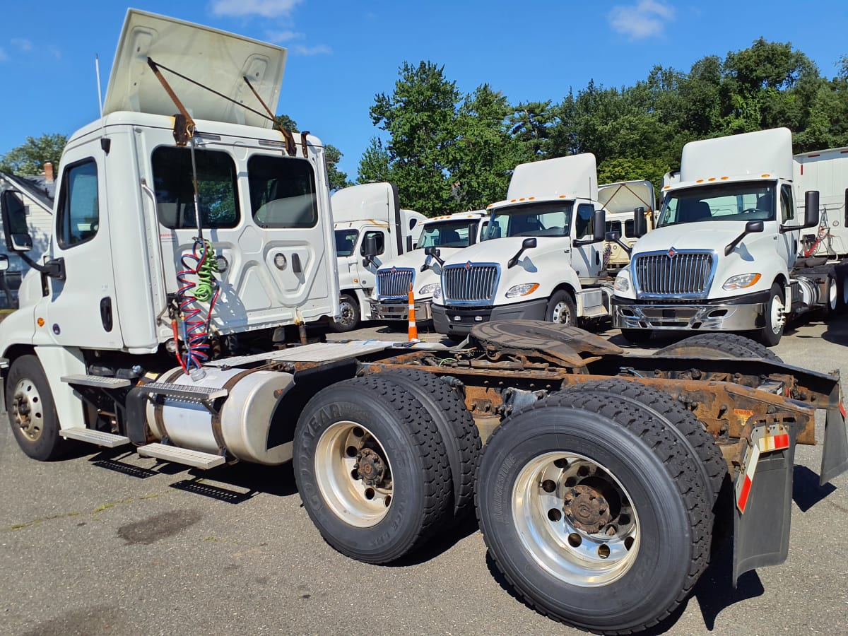 2018 Freightliner/Mercedes CASCADIA 125 222066